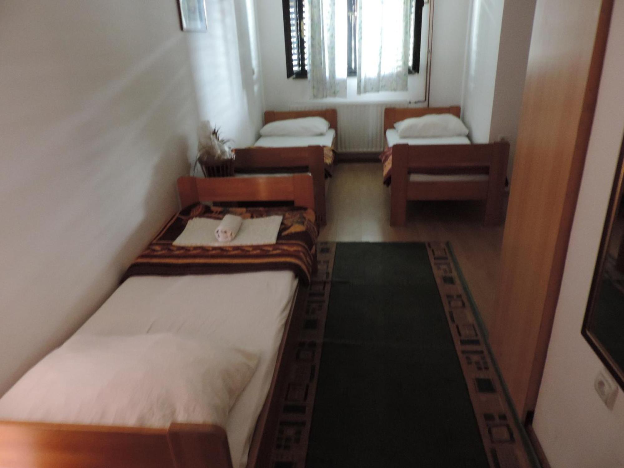 Bed And Breakfast Victoria Ogulin Esterno foto