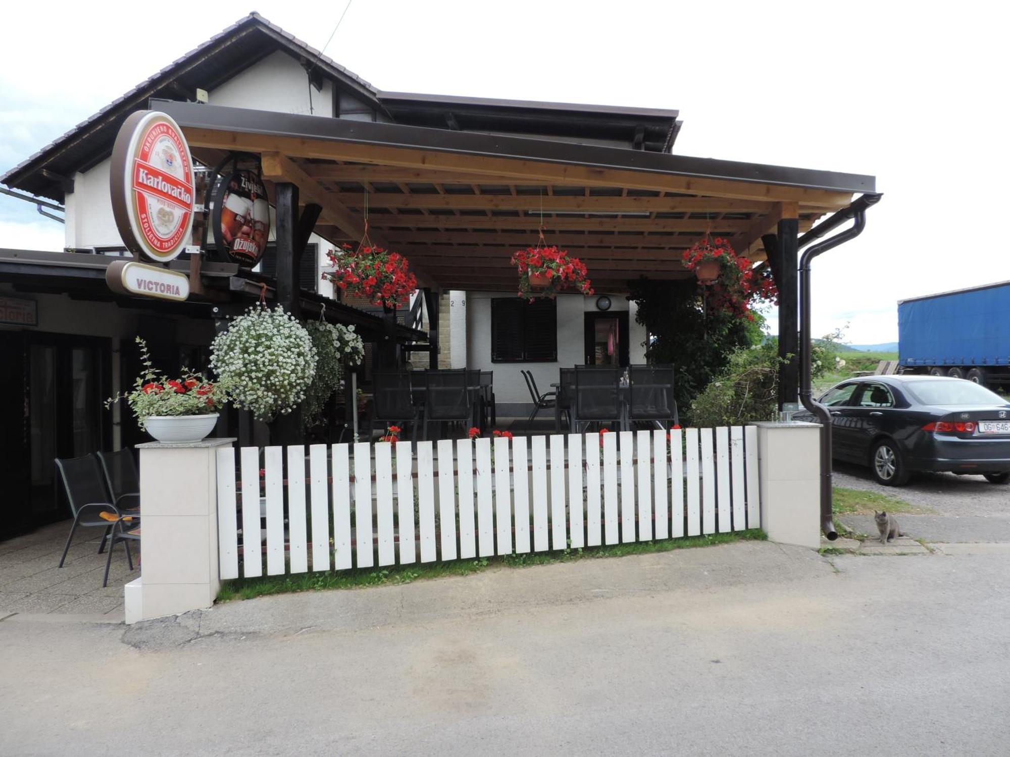 Bed And Breakfast Victoria Ogulin Esterno foto
